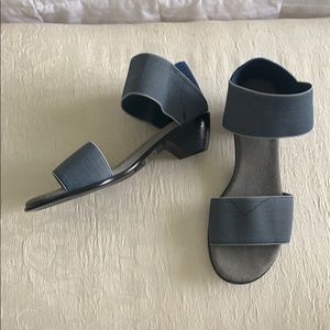 Shoes. Never worn, super comfortable